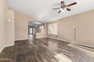 8642 W Laurel Ln, Peoria, AZ 85345 - Photo 2