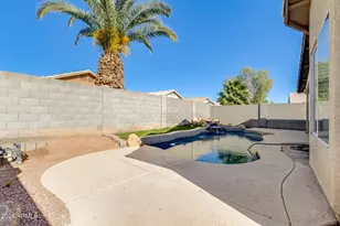 8642 W Laurel Ln, Peoria, AZ 85345 - Photo 26