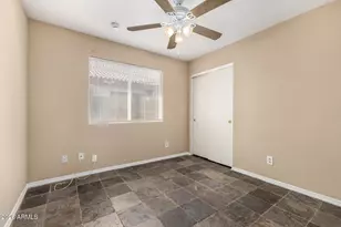 8642 W Laurel Ln, Peoria, AZ 85345 - Photo 12