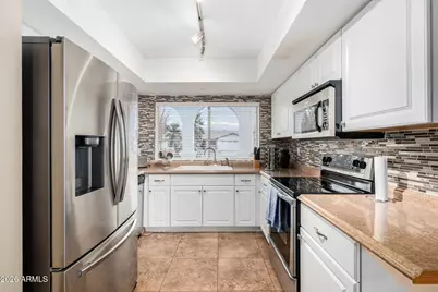 2424 W Portobello Avenue, Mesa, AZ 85202 - Photo 10