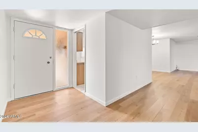 10816 W Kelso Drive, Sun City, AZ 85351 - Photo 6