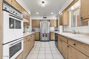 10816 W Kelso Dr, Sun City, AZ 85351 - Photo 18