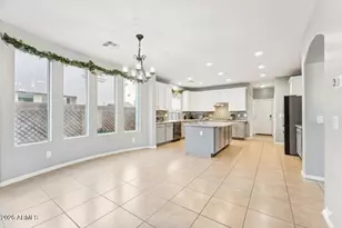 17858 W Dahlia Dr, Surprise, AZ 85388 - Photo 8