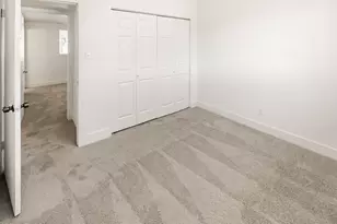 4218 N 49th Dr, Phoenix, AZ 85031 - Photo 4