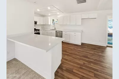 4218 N 49th Drive, Phoenix, AZ 85031 - Photo 6