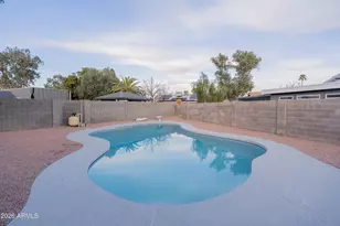 2335 W Caribbean Ln, Phoenix, AZ 85023 - Photo 40