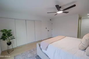 2335 W Caribbean Ln, Phoenix, AZ 85023 - Photo 32