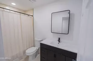 2335 W Caribbean Ln, Phoenix, AZ 85023 - Photo 36