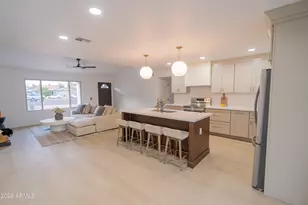 2335 W Caribbean Ln, Phoenix, AZ 85023 - Photo 14