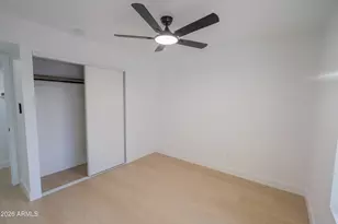 2335 W Caribbean Ln, Phoenix, AZ 85023 - Photo 26