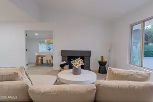 2335 W Caribbean Ln, Phoenix, AZ 85023 - Photo 8