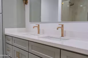 2335 W Caribbean Ln, Phoenix, AZ 85023 - Photo 44