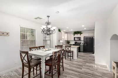 1877 S Tucana Lane, Gilbert, AZ 85295 - Photo 10