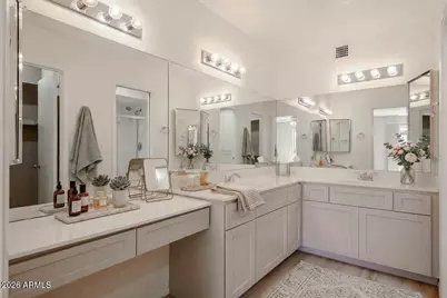 2535 E Villa Theresa Drive, Phoenix, AZ 85032 - Photo 2