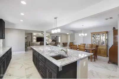 10810 W Sarabande Circle, Sun City, AZ 85351 - Photo 14