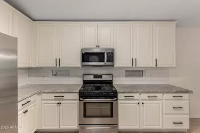 11241 W Davis Lane, Avondale, AZ 85323 - Photo 8