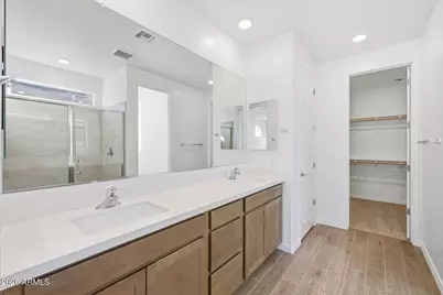 17296 W Saguaro Vista Drive, Surprise, AZ 85387 - Photo 10