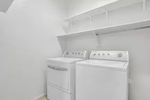 3825 W Desert Creek Ln, Phoenix, AZ 85086 - Photo 16