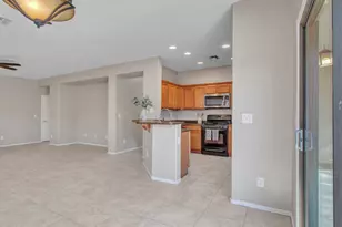 3825 W Desert Creek Ln, Phoenix, AZ 85086 - Photo 10