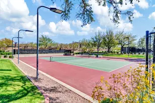 3825 W Desert Creek Ln, Phoenix, AZ 85086 - Photo 36