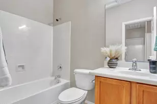 3825 W Desert Creek Ln, Phoenix, AZ 85086 - Photo 26