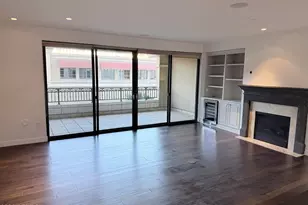 7181 E Camelback Rd, Scottsdale, AZ 85251 - Photo 2