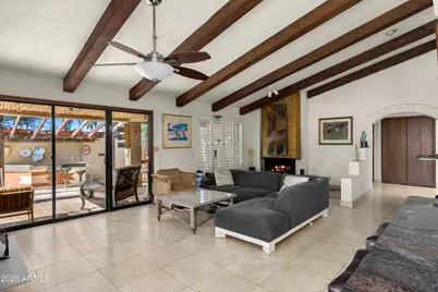 9002 N 83rd Street, Scottsdale, AZ 85258 - Photo 2