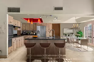 9002 N 83rd St, Scottsdale, AZ 85258 - Photo 4