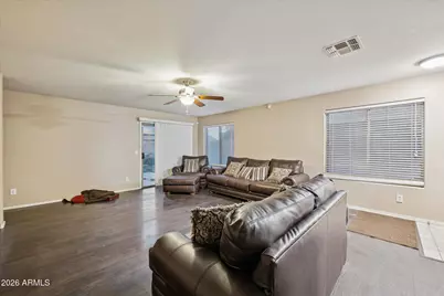 2233 W Alta Vista Road, Phoenix, AZ 85041 - Photo 4