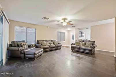 2233 W Alta Vista Road, Phoenix, AZ 85041 - Photo 6