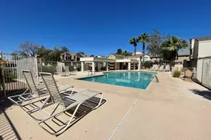 2035 S Elm St, Tempe, AZ 85282 - Photo 16