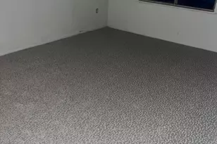 18 E Valencia Dr, Phoenix, AZ 85042 - Photo 8