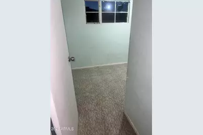 18 E Valencia Drive, Phoenix, AZ 85042 - Photo 6