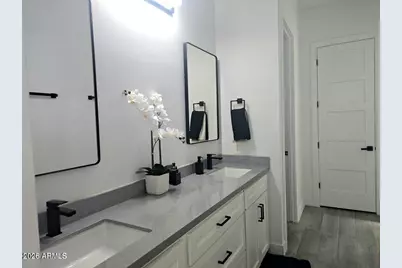 22417 W Lower Buckeye Road, Buckeye, AZ 85326 - Photo 18