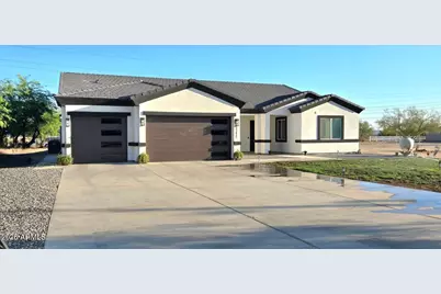 22417 W Lower Buckeye Road, Buckeye, AZ 85326 - Photo 4