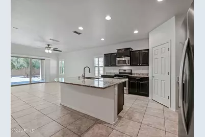 27358 N 174th Lane, Surprise, AZ 85387 - Photo 10