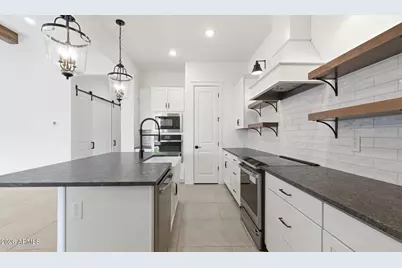 42088 N Tiger Way, San Tan Valley, AZ 85140 - Photo 2