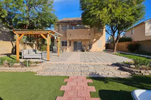 11015 W Laurelwood Ln, Avondale, AZ 85392 - Photo 10