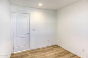 1325 W Silverlake Rd, Tucson, AZ 85713 - Photo 16