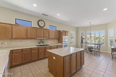 16935 W Desert Blossom Way, Surprise, AZ 85387 - Photo 10