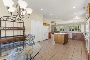 16935 W Desert Blossom Way, Surprise, AZ 85387 - Photo 14