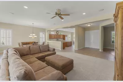 16935 W Desert Blossom Way, Surprise, AZ 85387 - Photo 6