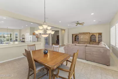 16935 W Desert Blossom Way, Surprise, AZ 85387 - Photo 8