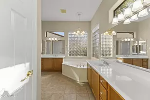 16935 W Desert Blossom Way, Surprise, AZ 85387 - Photo 20