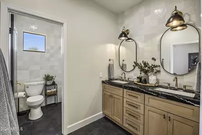 3980 E Navigator Lane, Phoenix, AZ 85050 - Photo 28