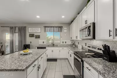 10622 W Crown King Road, Tolleson, AZ 85353 - Photo 14