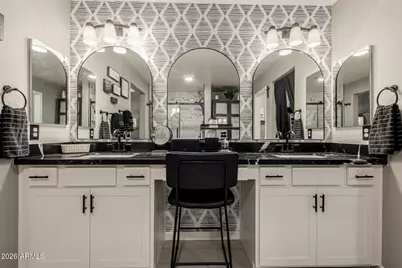 10622 W Crown King Road, Tolleson, AZ 85353 - Photo 22