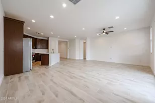 7680 W Honeysuckle Dr, Peoria, AZ 85383 - Photo 8