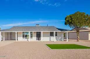 11016 W Sun City Blvd, Sun City, AZ 85351 - Photo 1