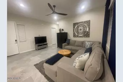 9625 W Monterey Way #B, Phoenix, AZ 85037 - Photo 2